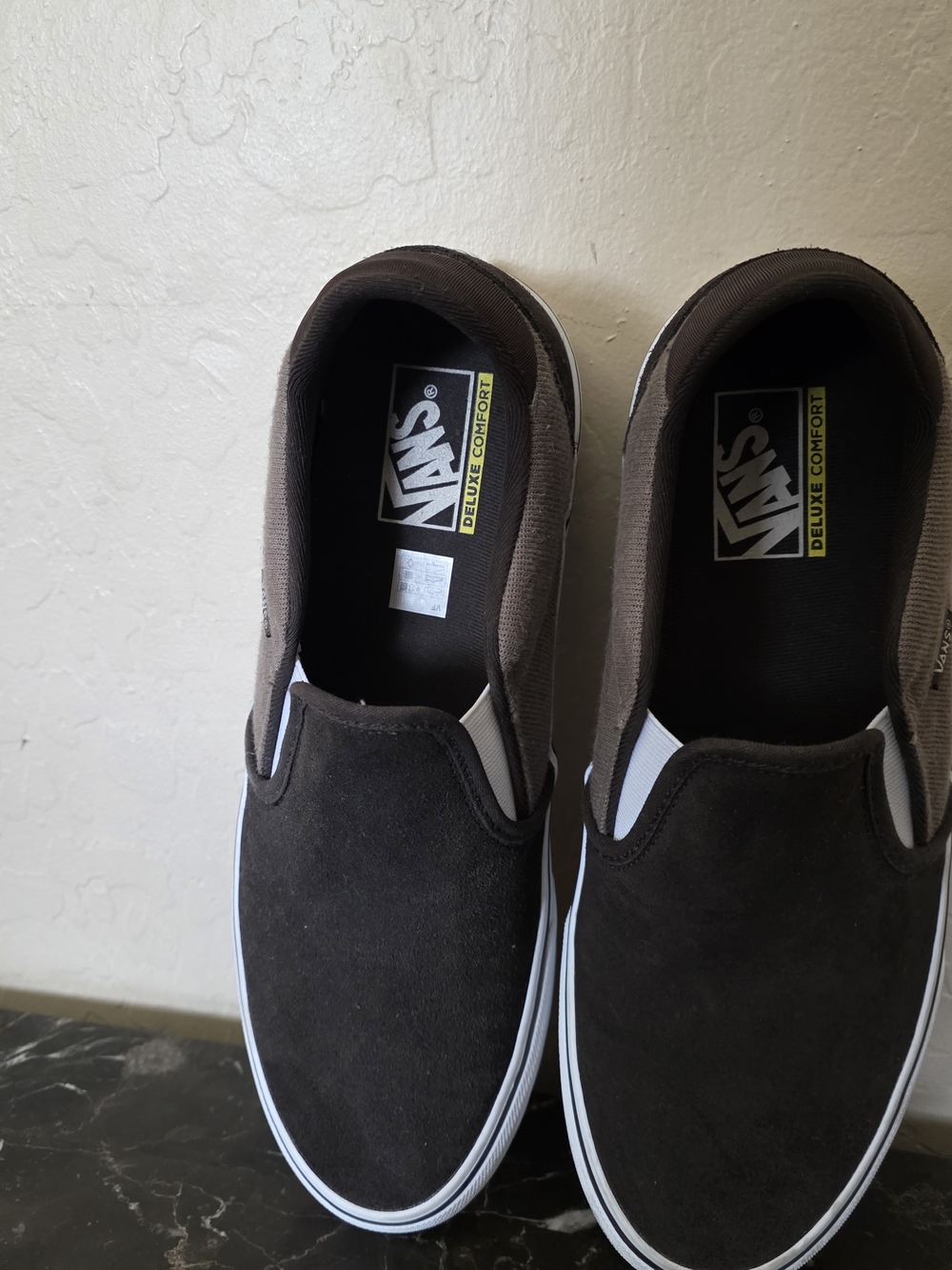 Vans Asher Deluxe Slip-On Sneakers - Picture 2 of 5